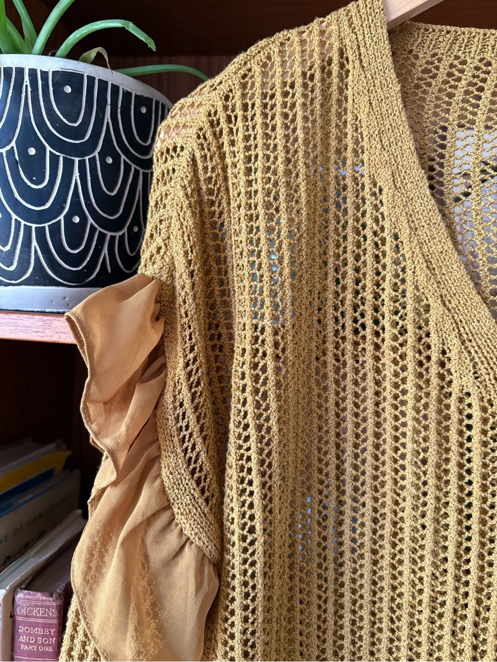 Mustard Mesh Ruffle Sweater M/L - Picture 3 of 3